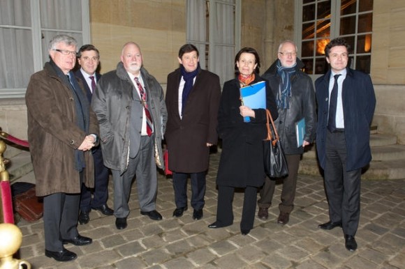 J'ai été reçu à Matignon par le Premier Ministre en compagnie de la délégation des Présidents de Conseil général pour participer à un groupe de travail « État-départements »