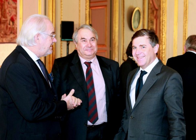 A l'occasion de la reprise des travaux parlementaires, Jean-Claude Gaudin a reçu les sénateurs UMP lors d'un déjeuner