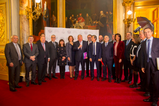 Le Sénat a accueilli les maires à l'occasion du 100e Congrès des maires et des présidents de communautés